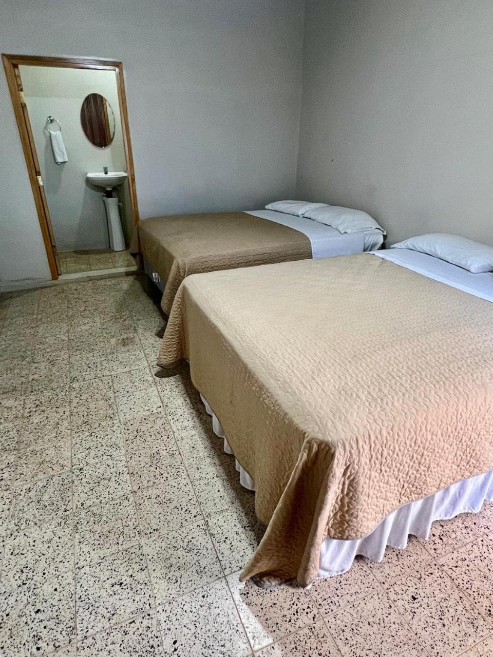 Aparta Hotel Palmerola Comayagua Zewnętrze zdjęcie
